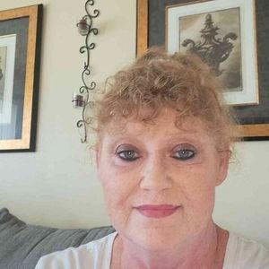 Meet your Posher, Debra